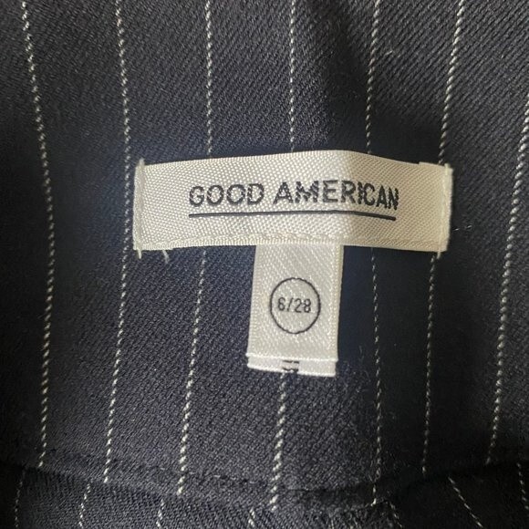 NWT Good American Women's Exec Straight Ankle Pants Black Pinstripe 6 - Picture 5 of 10